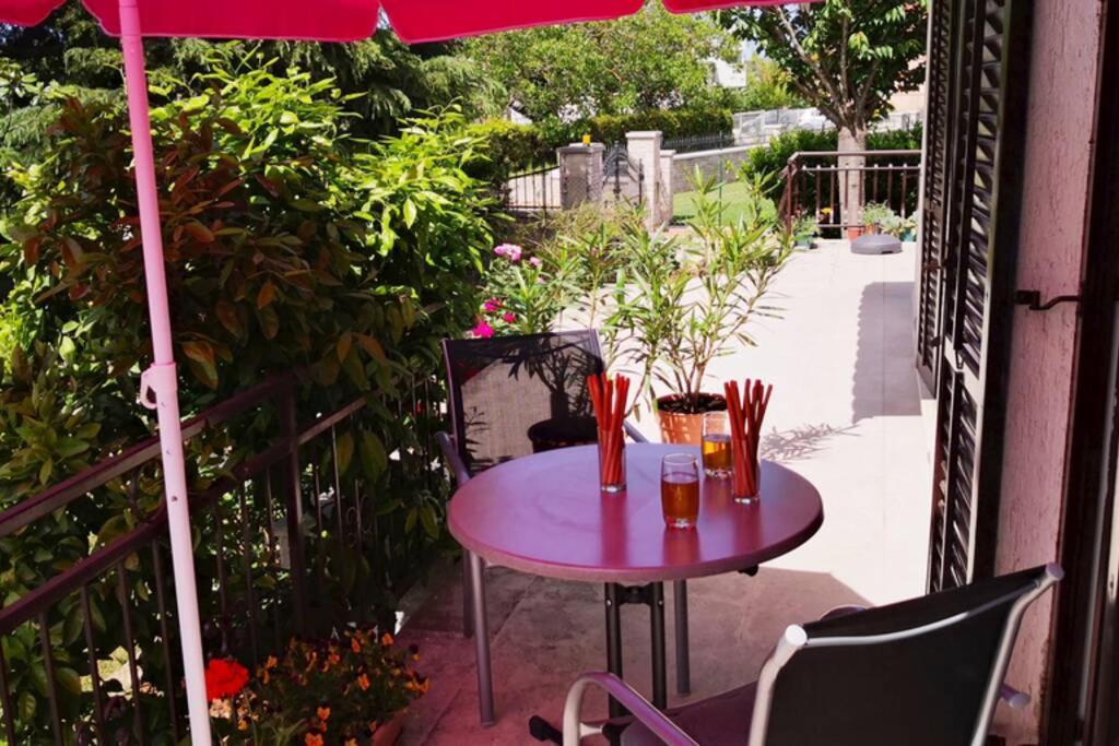 Apartment Vesna For 2, Free Parking And Wi-Fi Pula Extérieur photo