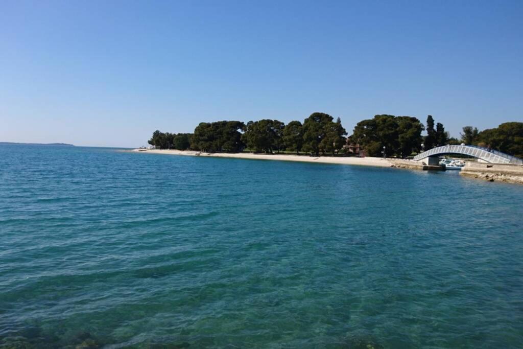 Apartment Vesna For 2, Free Parking And Wi-Fi Pula Extérieur photo